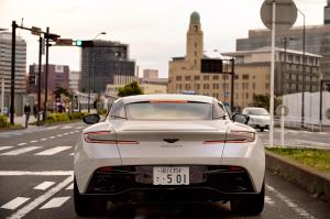 Aston Martin DB11 AMR 2018 года  (JP)